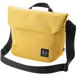 Ｃｈｕｌｕｌｕ（チュルル）　レニュー　フラップショルダーバッグ　Ｍ　マスタード　■お取り寄せ品